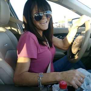 Meet your Posher, Pam